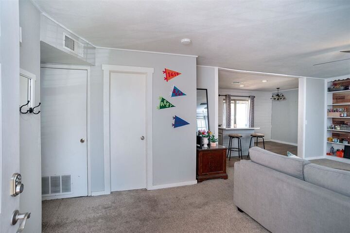 Property Photo:  1419 N Arrington Court  OK 74075 