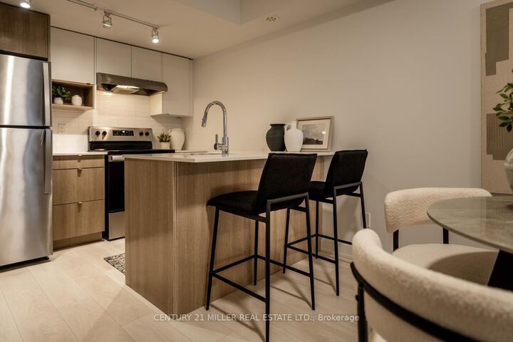 Property Photo: 1129 Cooke Boulevard 608 ON L7T 0C3