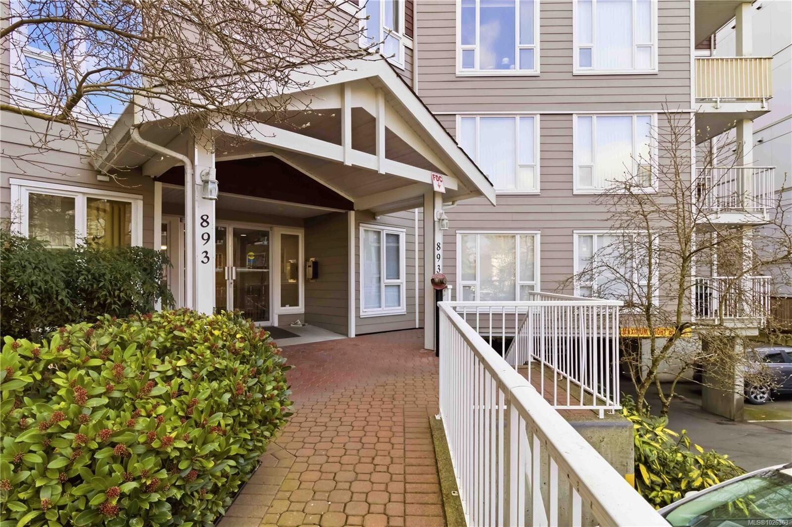 Property Photo:  893 Hockley Ave 204  BC V9B 2V8 