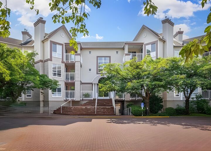 7453 Moffatt Road 321 — photo 1