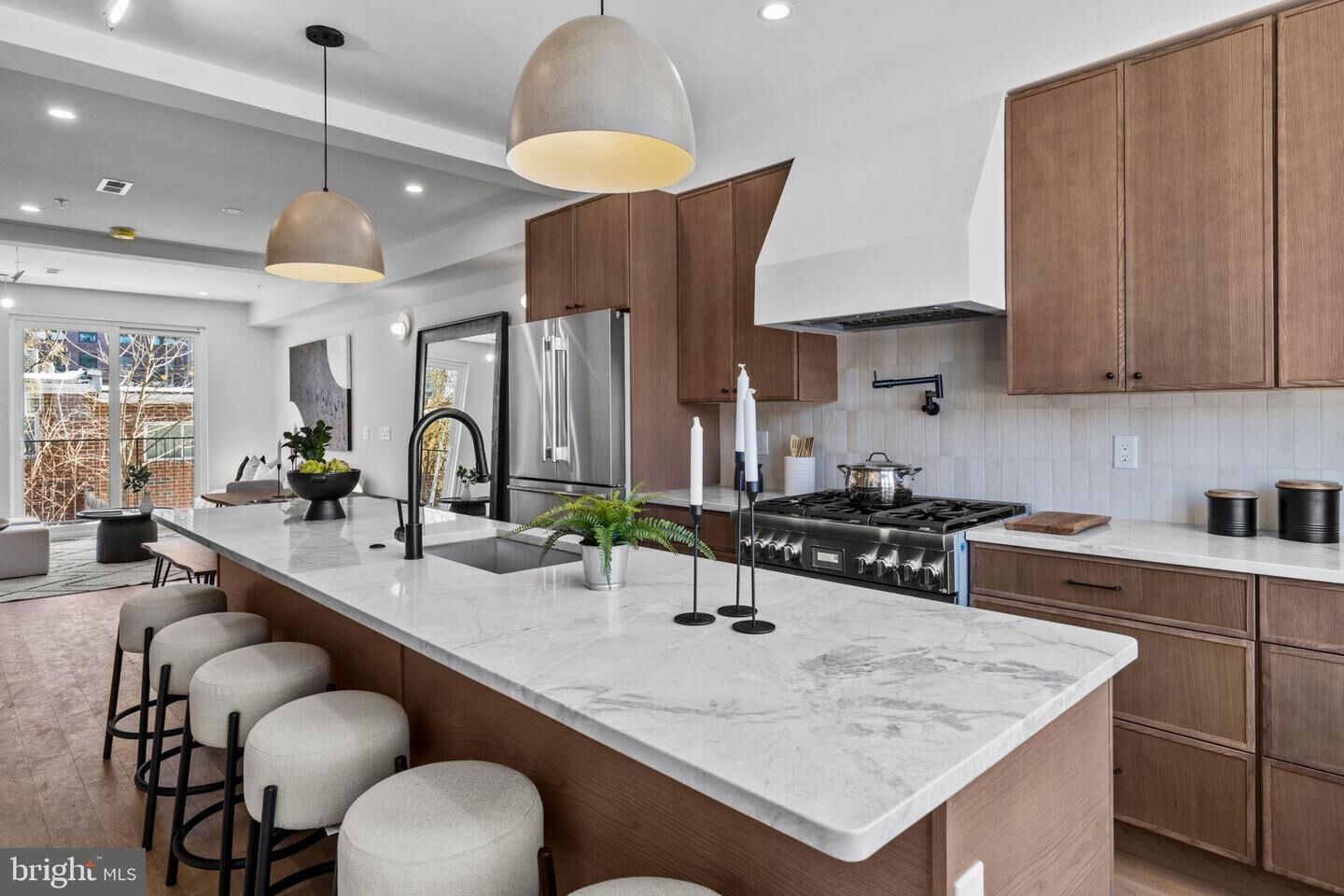 Property Photo:  749 N Capitol Street  PA 19130 