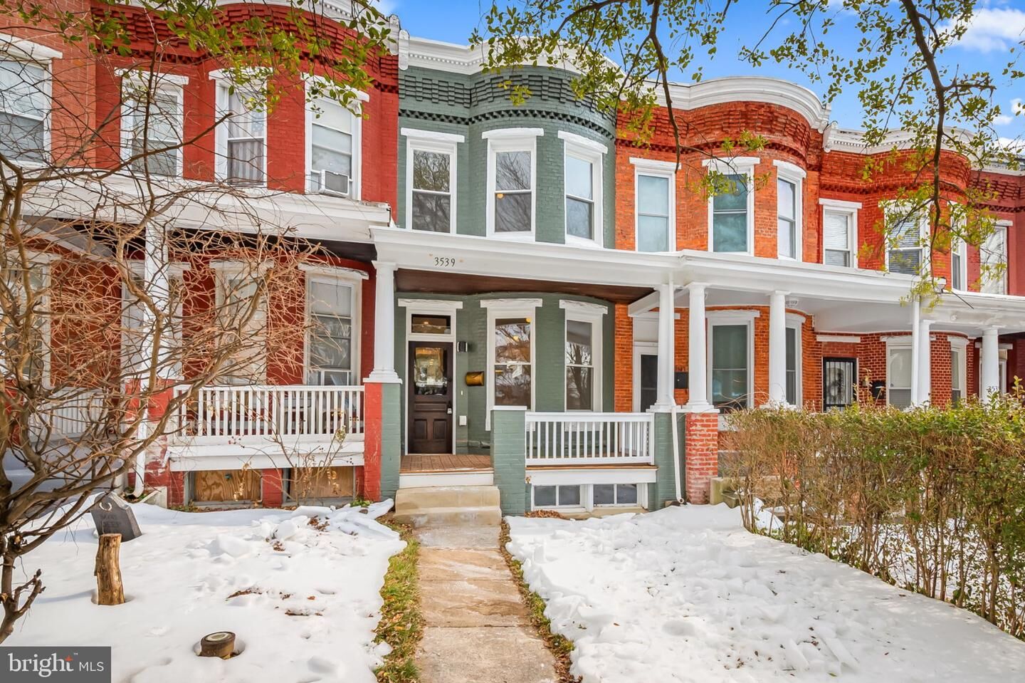 Property Photo: 3539 Roland Avenue MD 21211