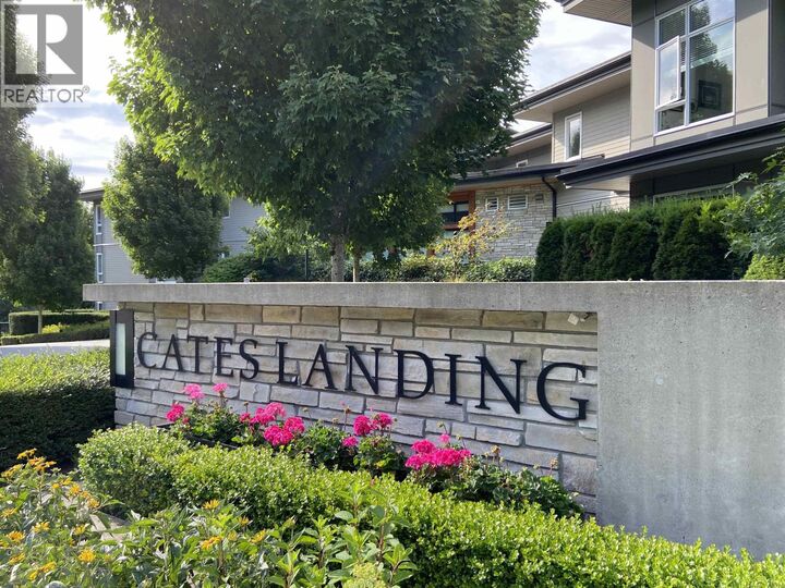 Photo de la propriété:  3825 Cates Landing Way 104  BC V7G 0A6 