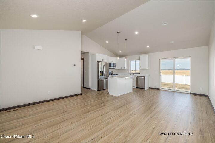 Property Photo:  12037 N Lennon Ln  ID 83858 