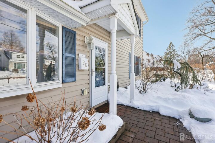 Property Photo:  28 W Francis Street  NJ 08830 