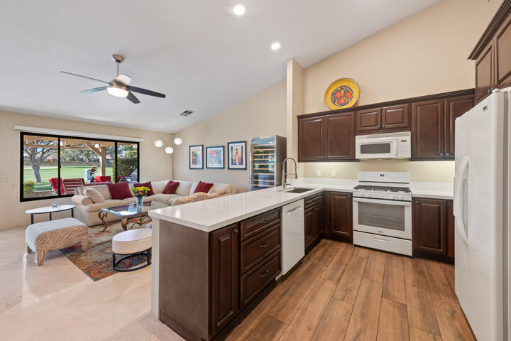 Property Photo:  41419 W Woodhaven Drive W  CA 92211 