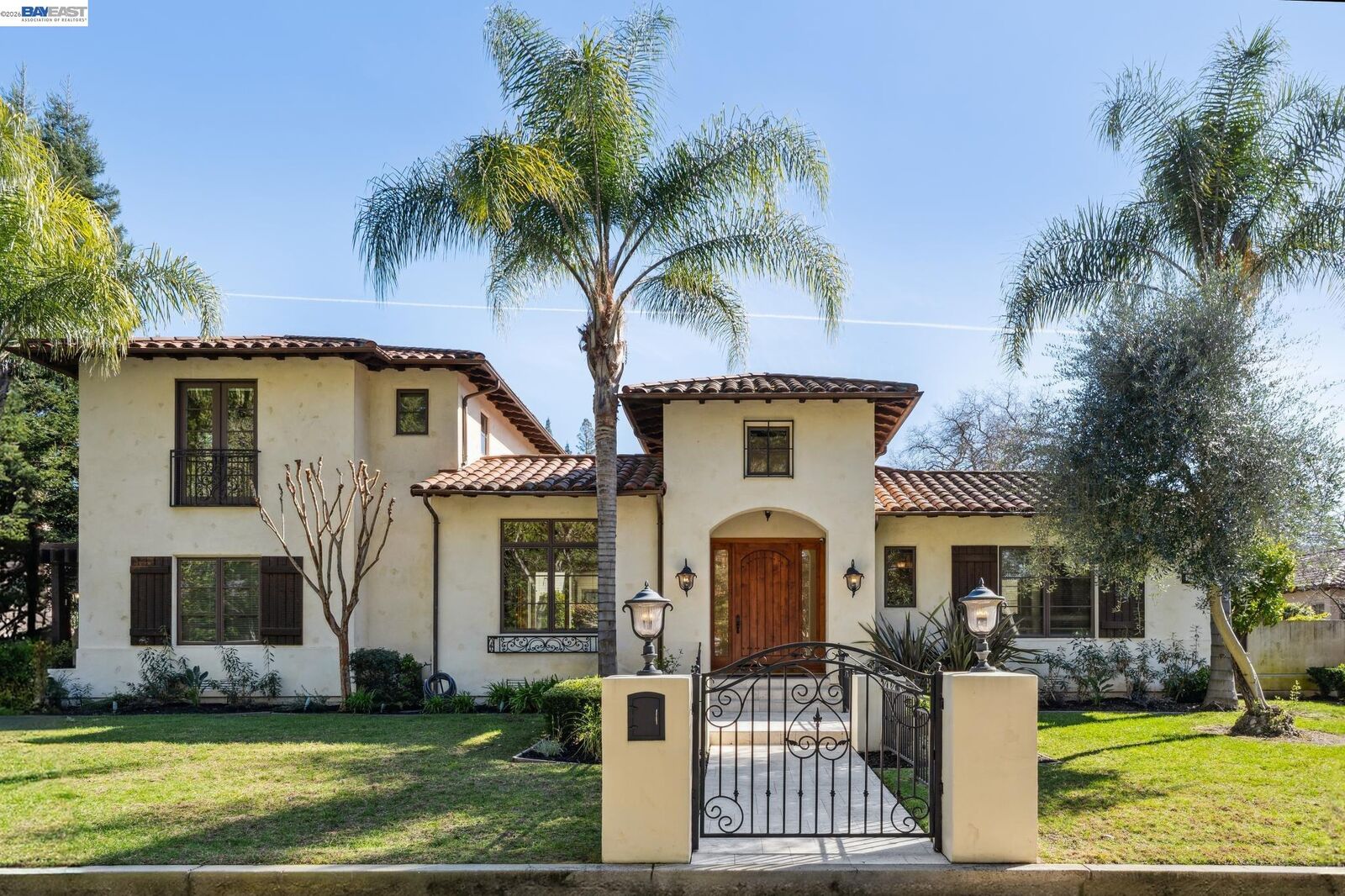 Property Photo: 1439 Vine Ln CA 94507