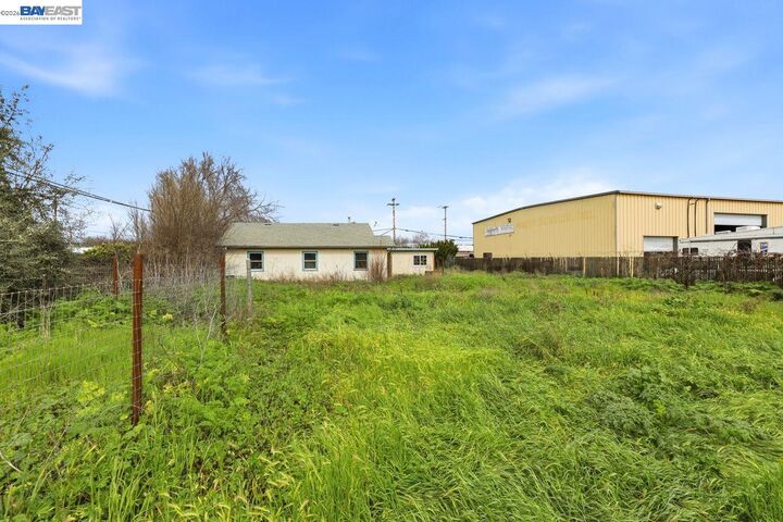 Property Photo:  841 San Felipe Rd  CA 95023 