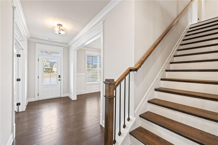 Property Photo: 7119 Branch Creek Cove GA 30542