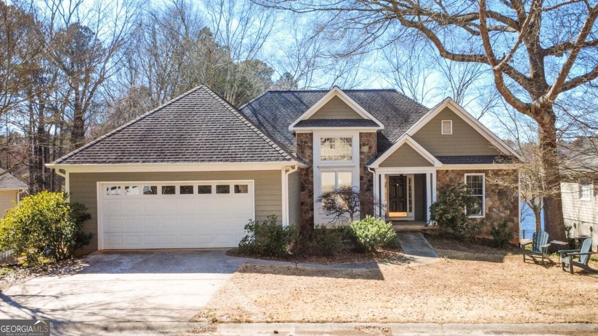 Property Photo: 135 Spring Lake Drive GA 30605