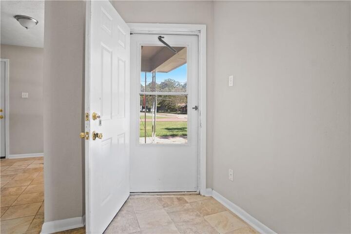 Property Photo:  624 Avoyelles Drive  LA 71301 