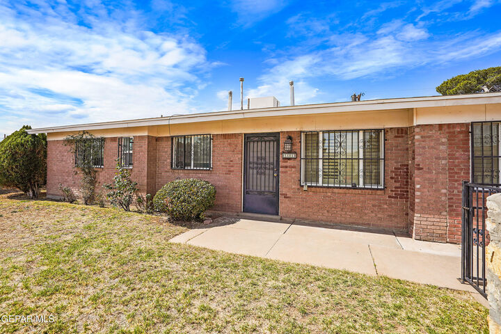 Property Photo:  1101 Doyle Place  TX 79907 