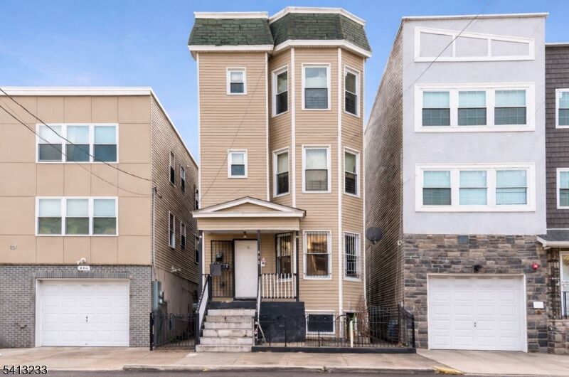 Property Photo: 472 S 16th St NJ 07103