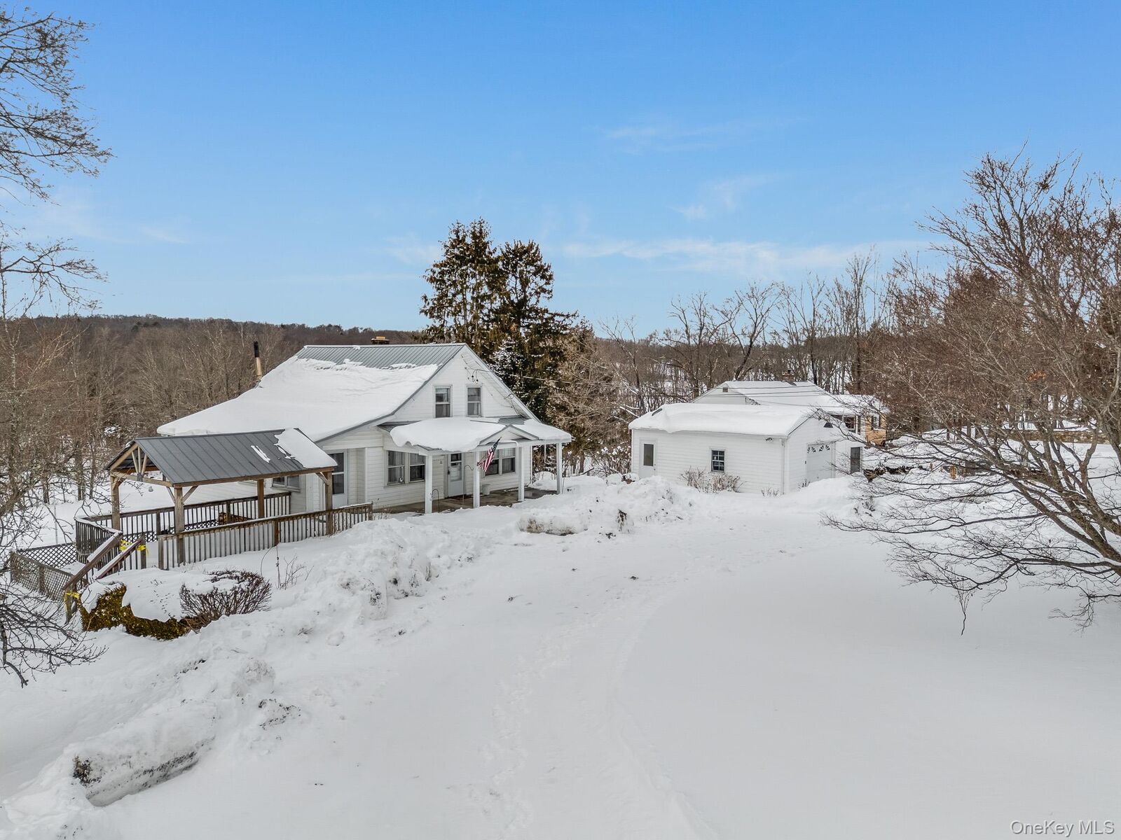 Property Photo:  81 Verbank Road  NY 12545 