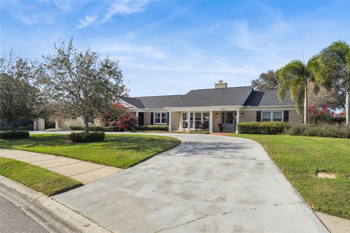 Property Photo:  6204 Donegal Drive  FL 32819 