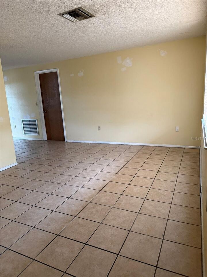 Property Photo:  7848 Rusty Oak Drive  FL 34653 