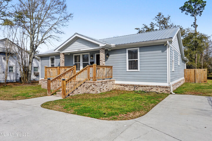 Property Photo: 2058 Pascagoula Street MS 39567