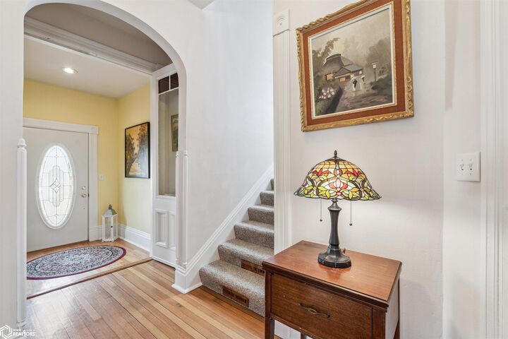 Property Photo:  1204 3rd Avenue  IA 50112 