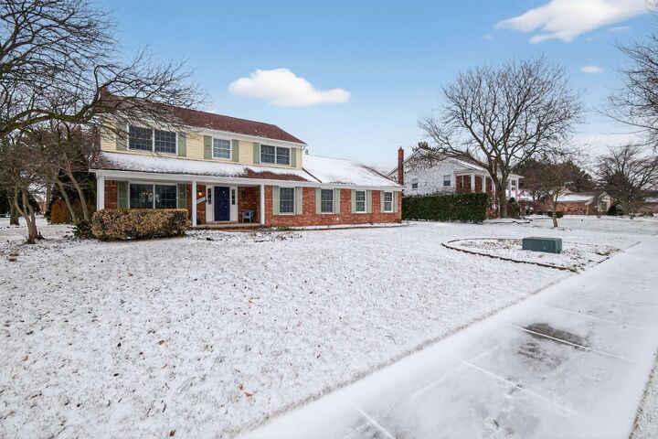 Property Photo: 46922 Ben Franklin Drive MI 48315