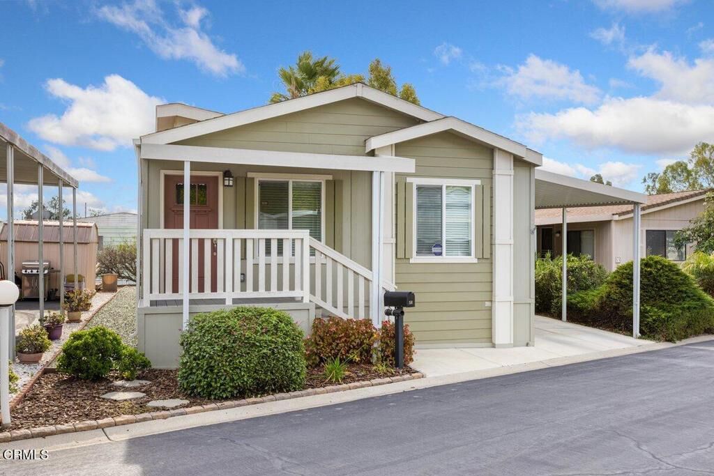 Property Photo:  54 Copland Circle 54  CA 93003 