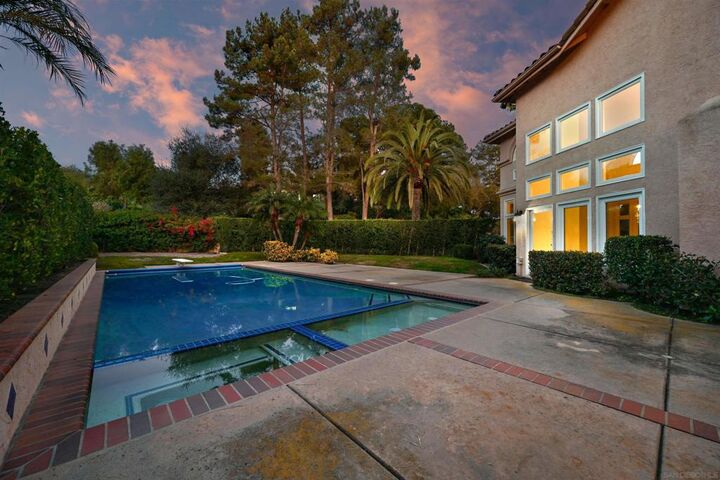 Property Photo:  516 Camino Bailen  CA 92029 