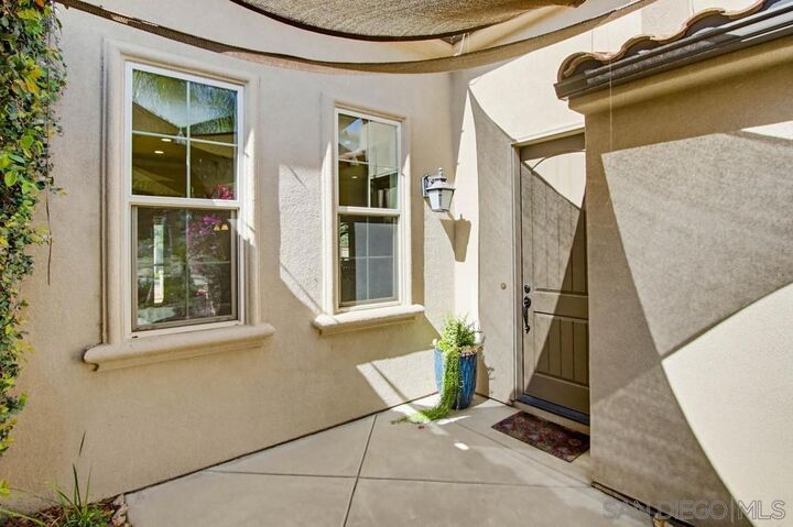 Property Photo: 232 Calle Florecita CA 92029