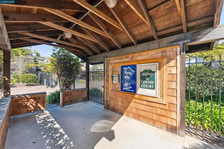 Property Photo:  405 Centre Ct  CA 94502 