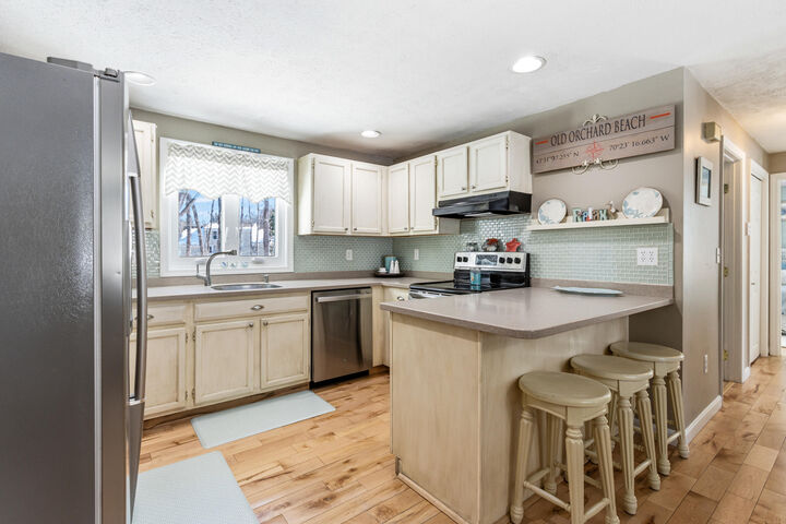 Property Photo:  4 Birkdale Circle  ME 04064 