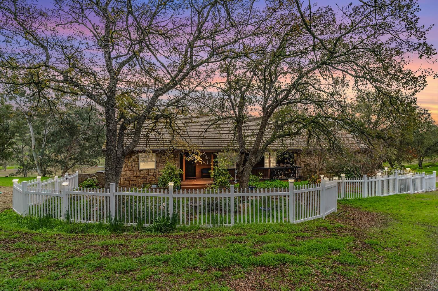 Property Photo:  149 S Park Drive  CA 95252 