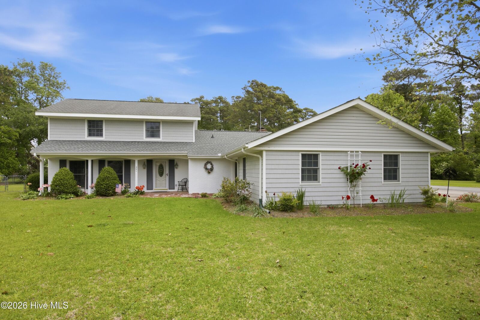 Property Photo:  201 Sycamore Drive  NC 28516 