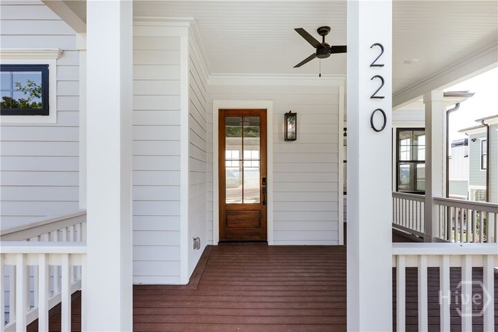 Property Photo:  220 Highpointe Lane  GA 30606 