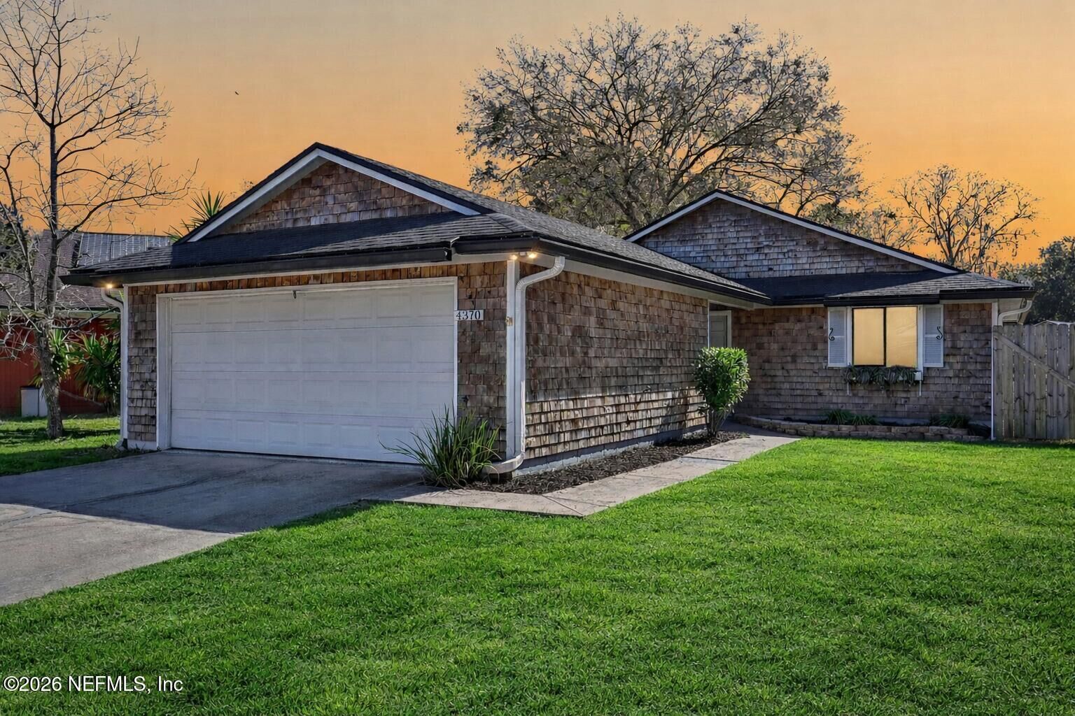 Property Photo: 4370 Lake Woodbourne Drive FL 32217