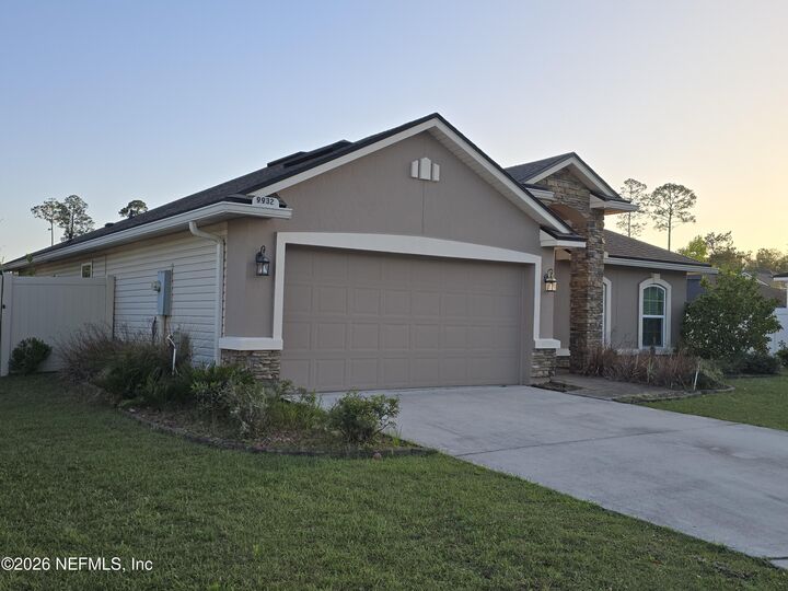 Property Photo:  9932 Patriot Court  FL 32221 