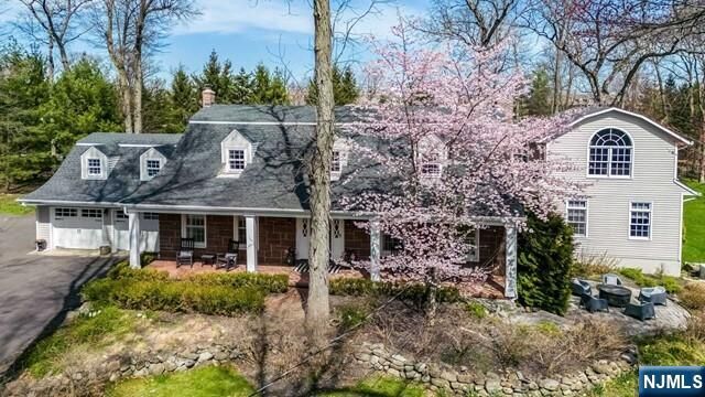 Property Photo:  202 Chestnut Ridge Road  NJ 07458 