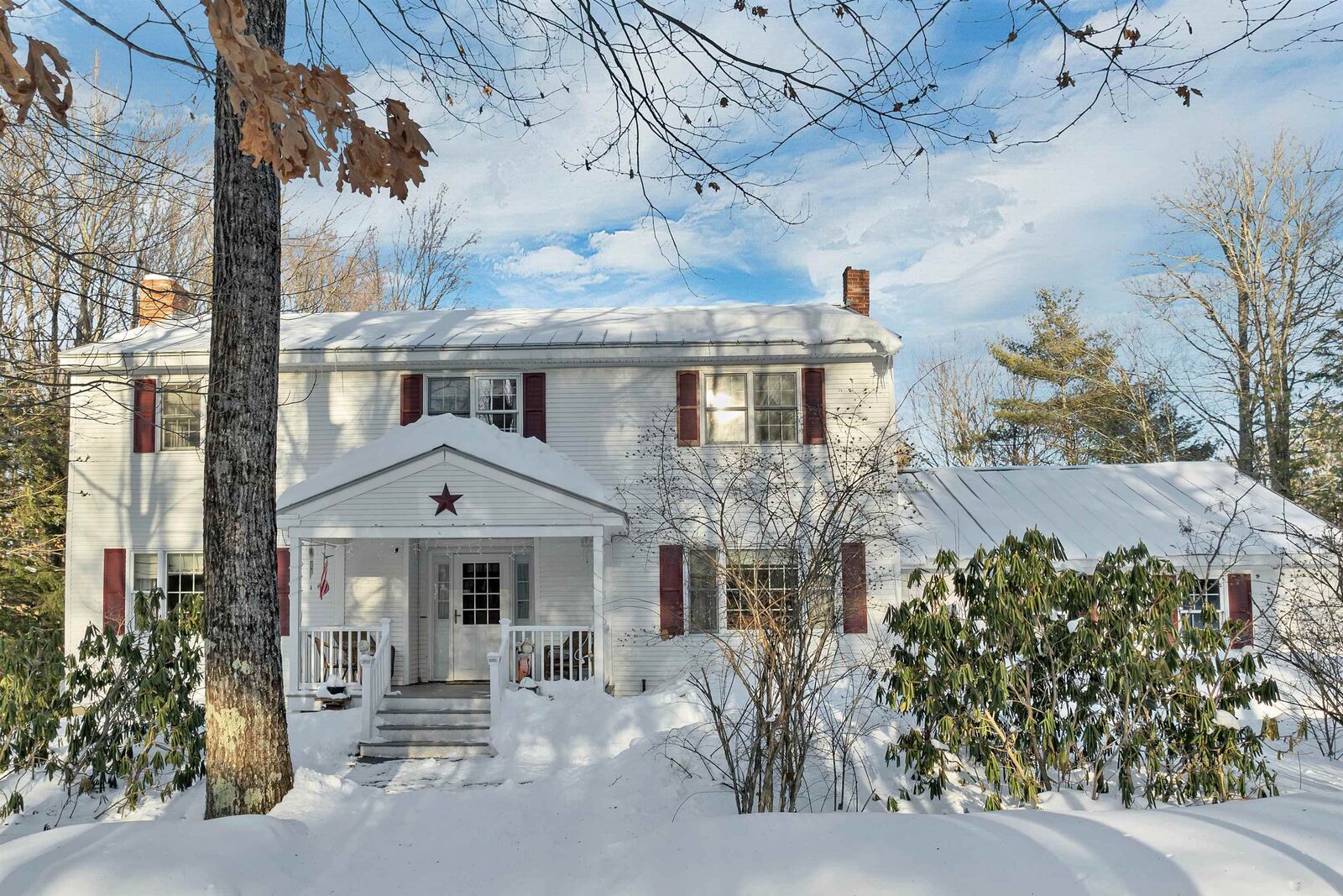 Property Photo:  22 Nancy Court  NH 03809 