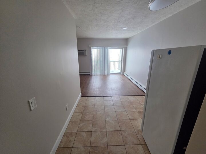 Property Photo:  25 Ekman St. 13 E  MA 01607 