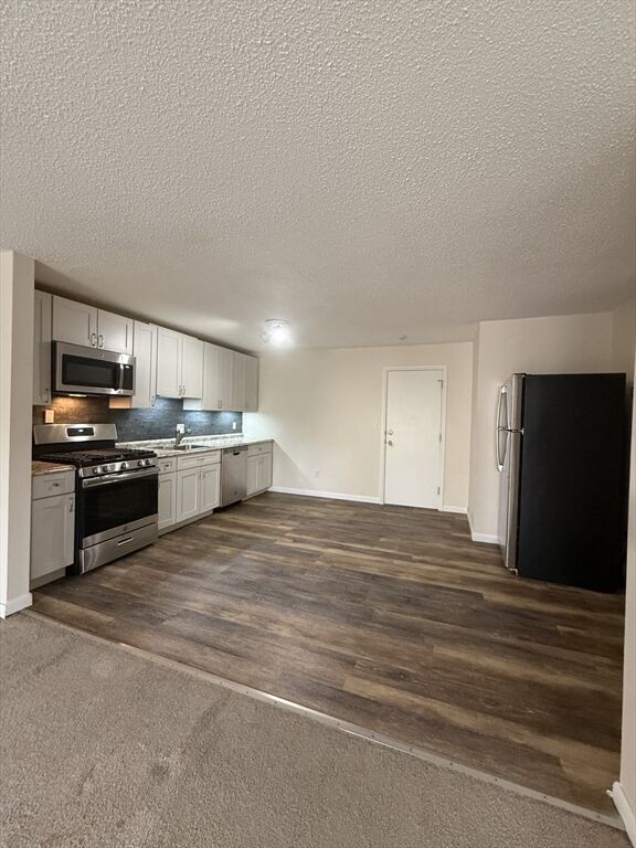 Property Photo:  309 Pawtucket Blvd 26  MA 01854 