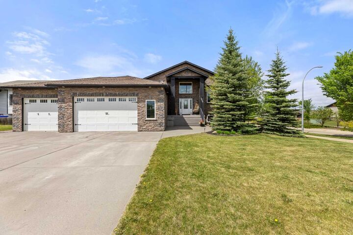 Property Photo:  3450 57 Avenue  AB T4H 1C4 