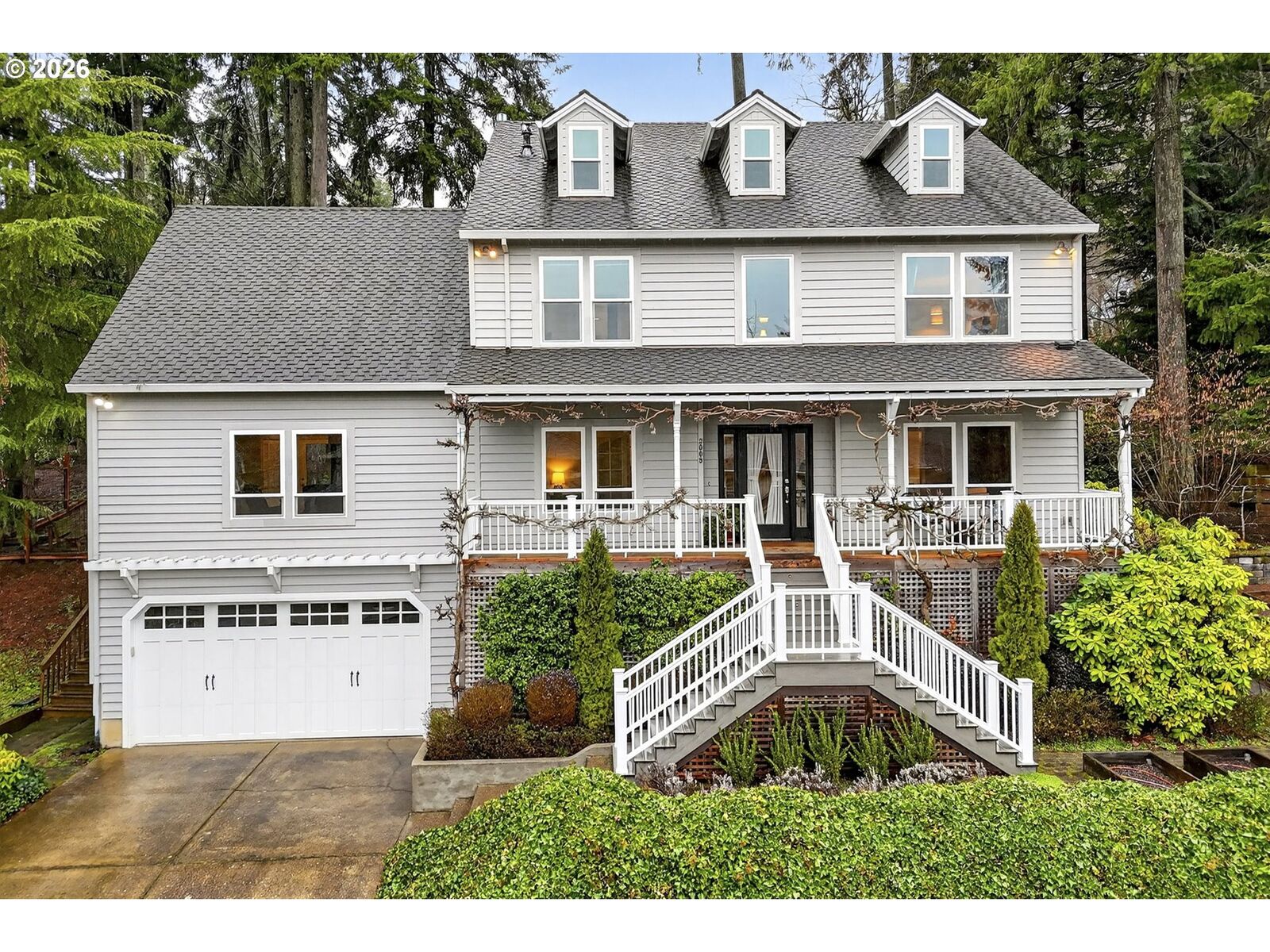 Property Photo:  3009 SW Dickinson St  OR 97219 