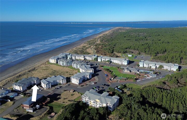 Property Photo:  1600 W Ocean Avenue 124  WA 98595 