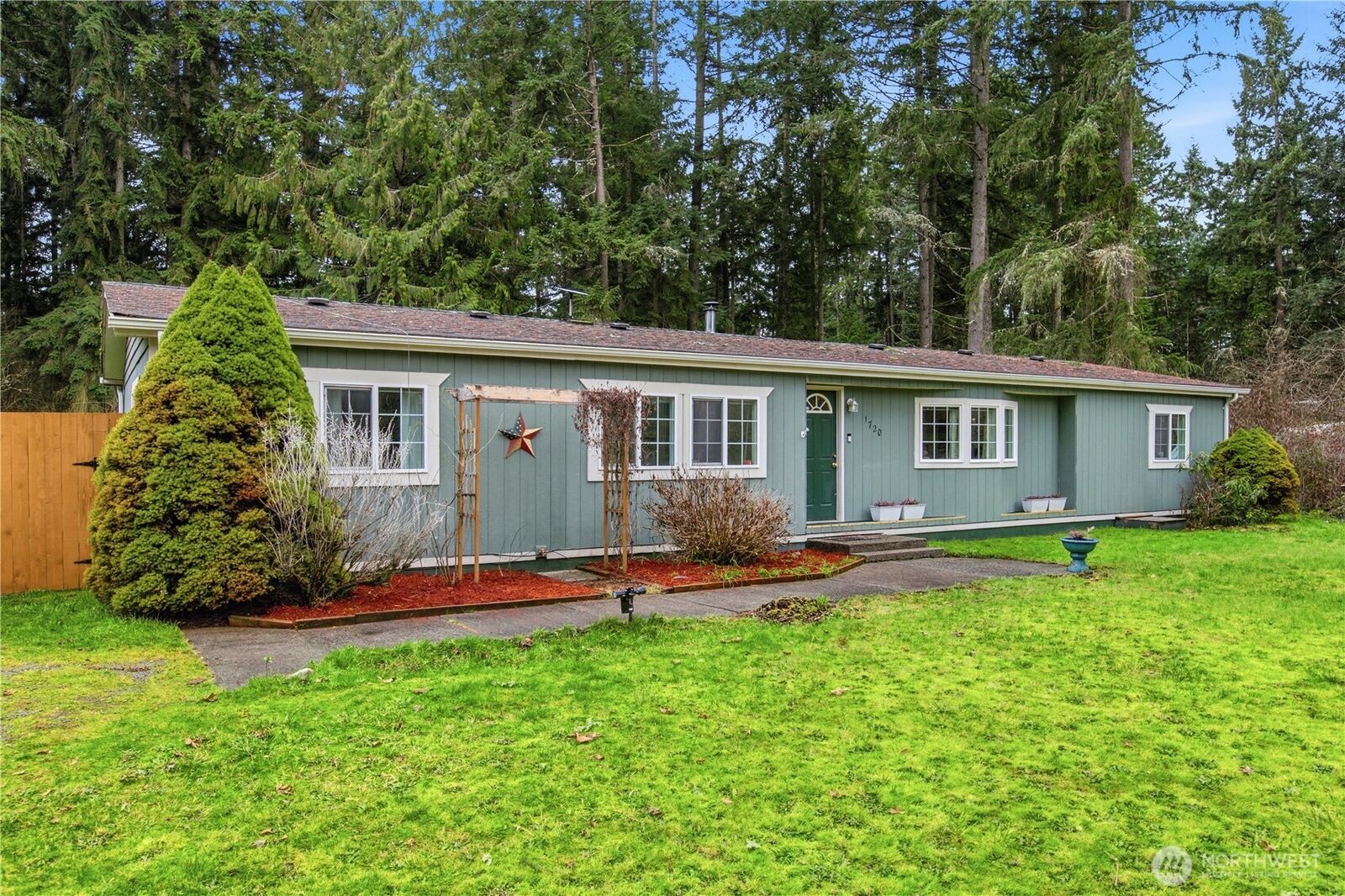 Property Photo:  1720  284 Street E  WA 98280 