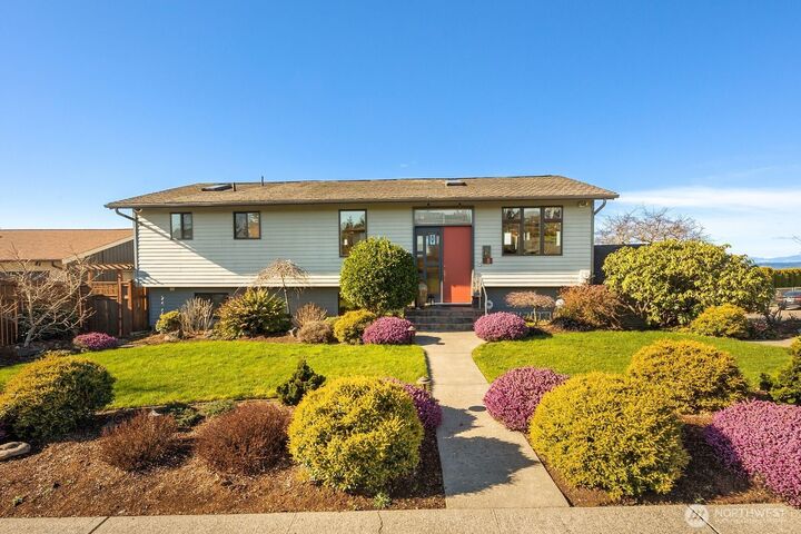 Property Photo:  5346  Frances Avenue NE  WA 98422 