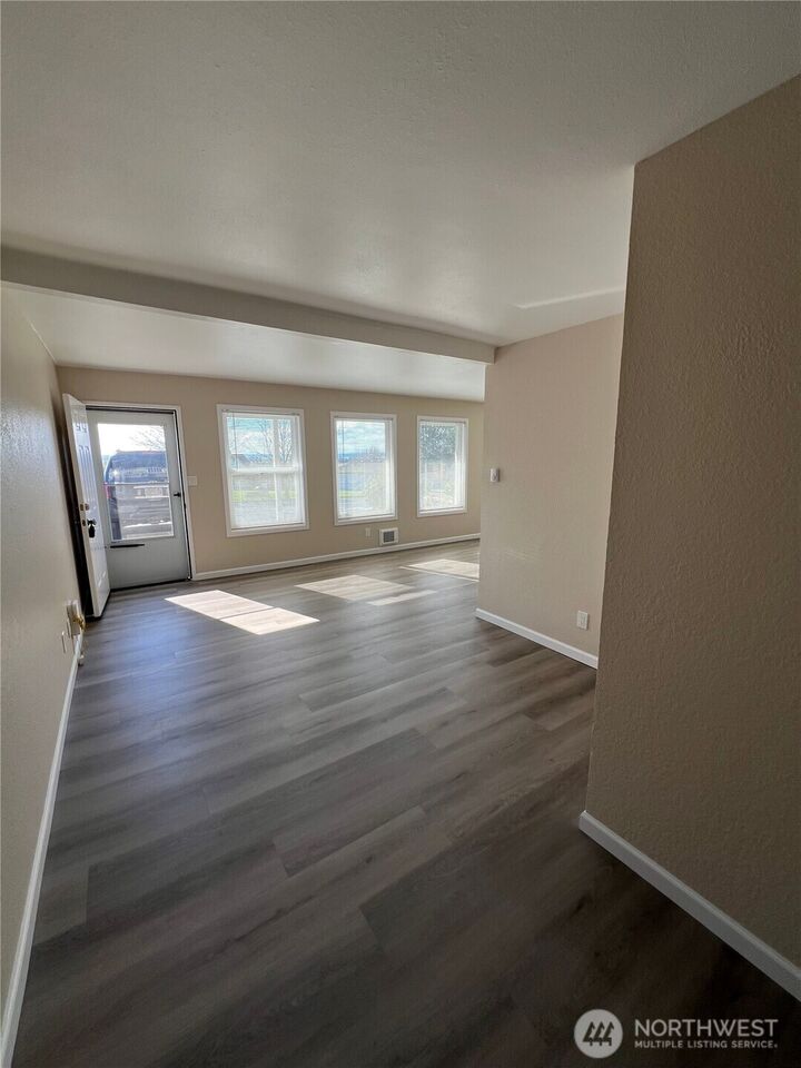 Property Photo:  8415  Park Drive 4  WA 98292 