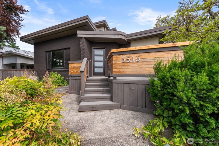 Property Photo: 3516 NE 43rd Street WA 98105
