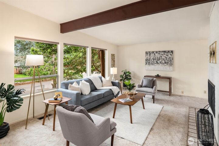 Property Photo:  4239 S 185th Street  WA 98188 