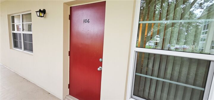 Property Photo:  19 Vista Gardens Trail 106  FL 32962 