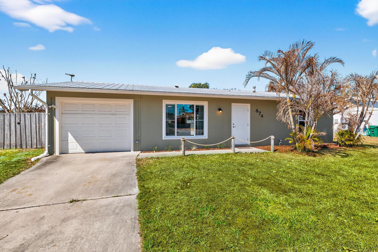 Property Photo:  874 SW Goodrich Street  FL 34983 