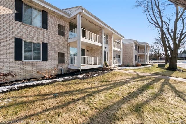 Property Photo:  36060 Ann Arbor Trail 405  MI 48150 