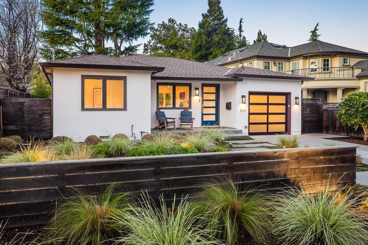 Property Photo:  1031 Fife Avenue  CA 94301 