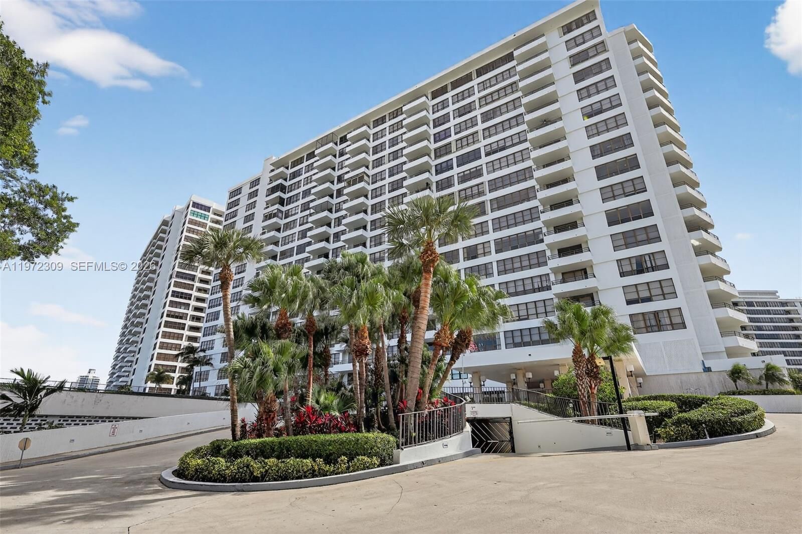 Property Photo:  600 Three Islands Blvd 1101  FL 33009 